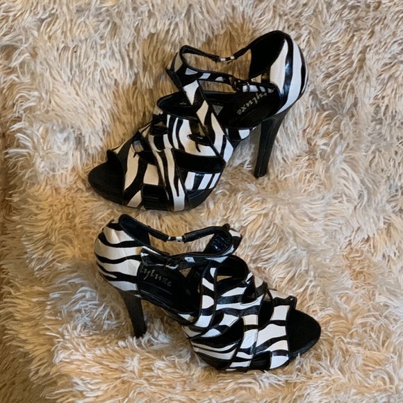 Take a Walk on the Wild Side Zebra Stilletos - Picture 2 of 8